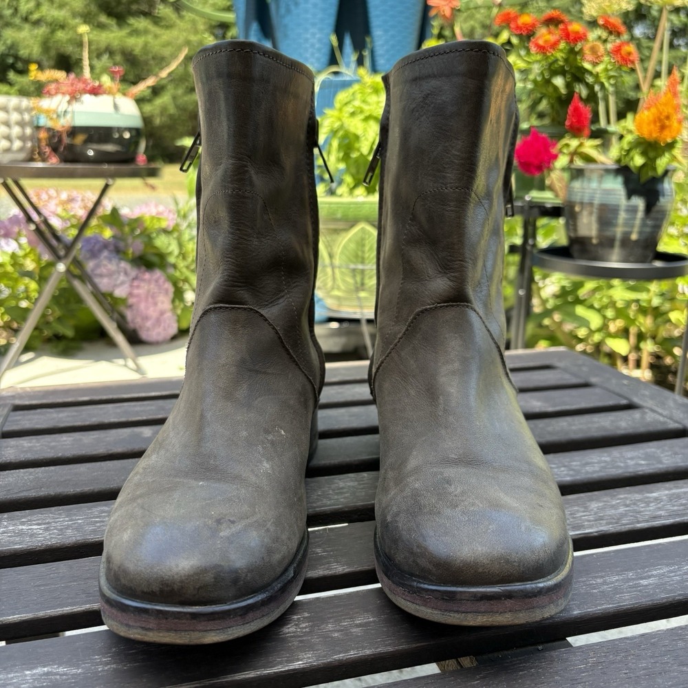 Hinge Womens ~9* Ankle Boots Moto Biker Grunge Distressed Leather Zip Up - Picture 3 of 16